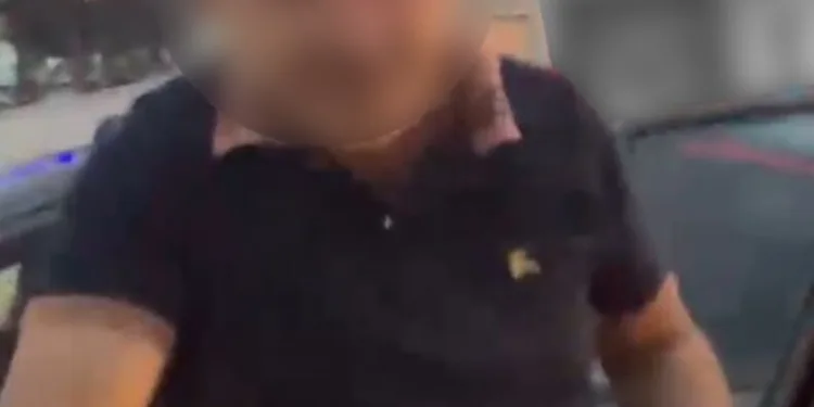 Yolcu otobüsünün çarptığı otomobilin sürüklendiği anlar araç kamerasına yansıdı