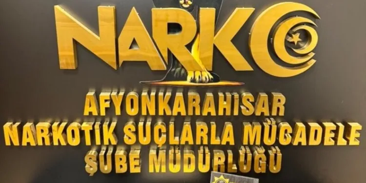 Muhtarın erken müdahalesi yangının büyümesini önledi