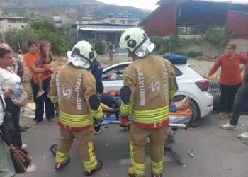 Muhtarın erken müdahalesi yangının büyümesini önledi