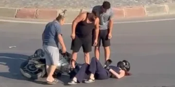 Muhtarın erken müdahalesi yangının büyümesini önledi