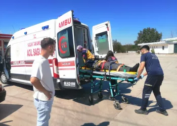 Yolcu otobüsü bariyere çarptı: 5 yaralı