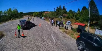 Yolcu otobüsü bariyere çarptı: 5 yaralı
