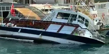 Bahşiş almak için hem kendi canlarını hem de trafiği tehlikeye attılar