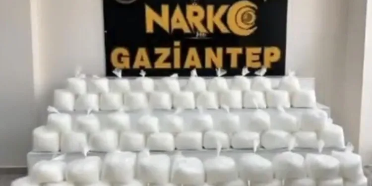 Otomobil takla attı: 2 yaralı
