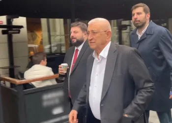 Otomobil takla attı: 2 yaralı