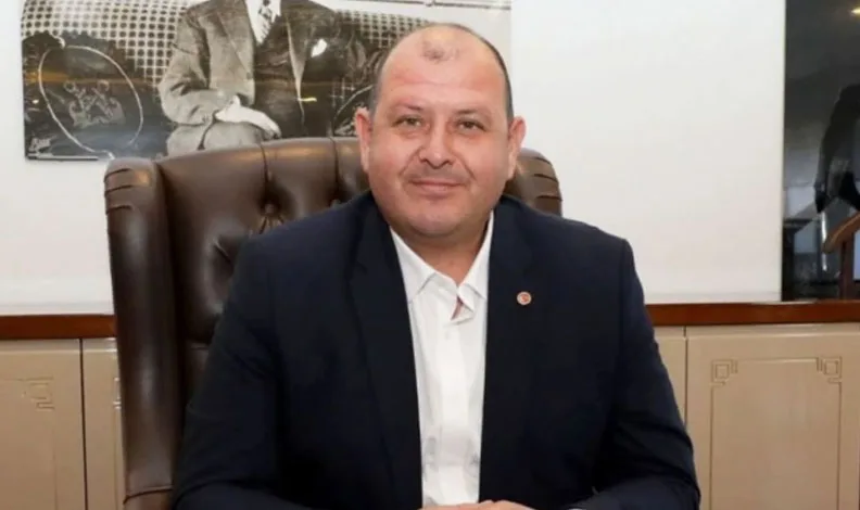 Menderes Belediye Başkanı İlkay Çiçek CHP’den istifa etti