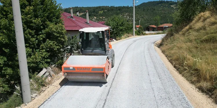 Büyükşehir Keles’te ulaşım kalitesini artırıyor