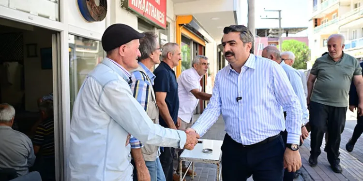 Oktay Yılmaz, Çiçek Caddesi esnafıyla buluştu