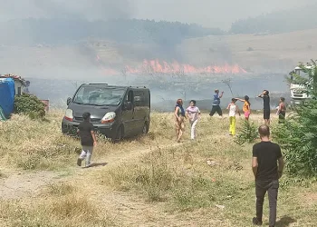 Keşan’da otluk alandaki yangında ev kül oldu