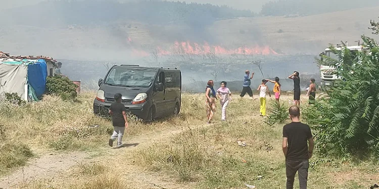 Keşan’da otluk alandaki yangında ev kül oldu