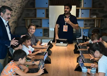 Yıldırım’da çocuklar hem öğreniyor hem eğleniyor