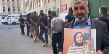 Çocuklarını kaybeden aileleri tehdit ediyorlardı, yakalandılar