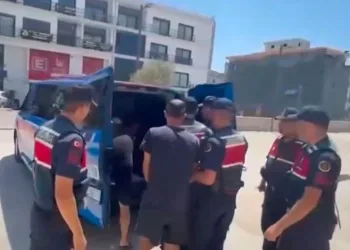 9 göçmen kaçakçılığı organizatörü ile 132 düzensiz göçmen yakalandı”