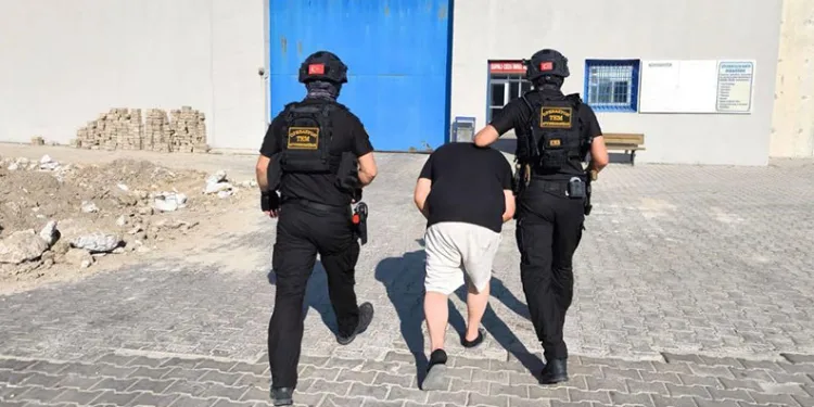 FETÖ’cü teröriste yardım eden o şahıs tutuklandı