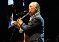 Açıkhava’da Fatih Erkoç’tan zamansız şarkılar
