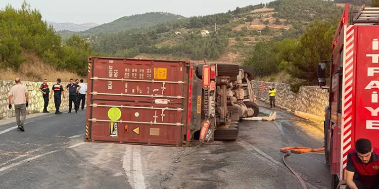 Bilecik’te 2 tır çarpıştı, 1 kişi yaralandı
