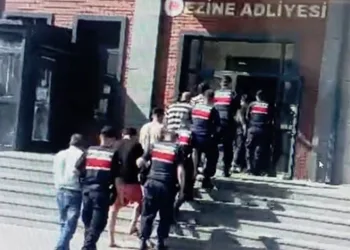Çanakkale’de göçmen kaçakçılığı operasyonlarında 59 düzensiz göçmen yakalandı, 4 organizatör tutuklandı