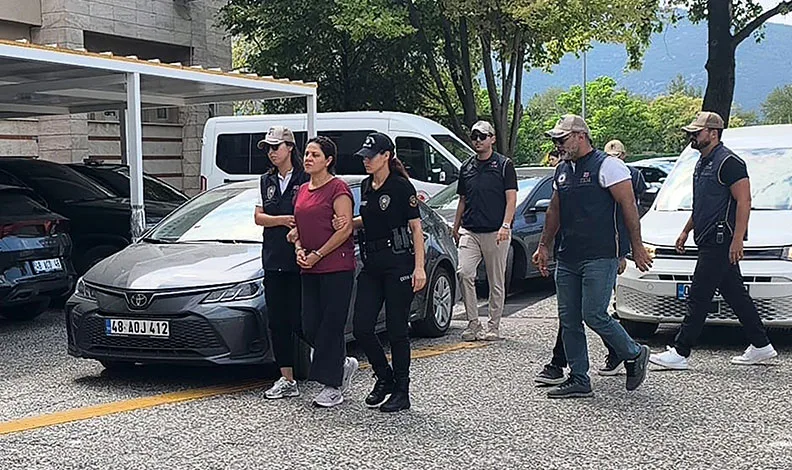 FETÖ’cü yüzbaşının ablasına 10 yılda 2. tutuklama