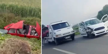 Hafif ticari ile çarpışan otomobil hurdaya döndü: 6 yaşındaki çocuk hayatını kaybetti