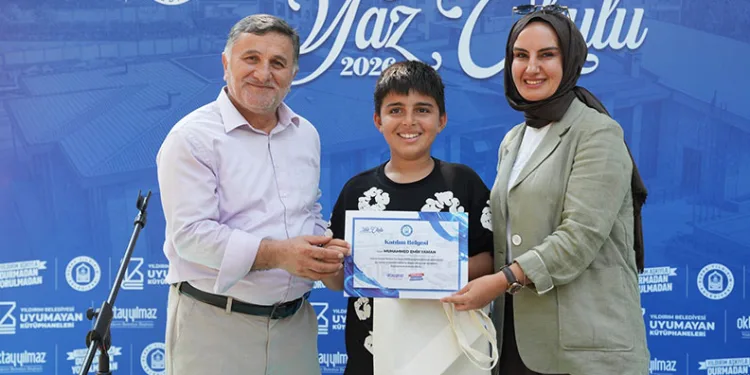 Yıldırım Gençlik Merkezi Yaz Okulu’nda mezuniyet coşkusu