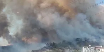 Kazdağları eteklerinde yangın