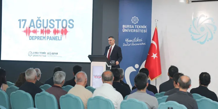 BTÜ’de deprem paneli