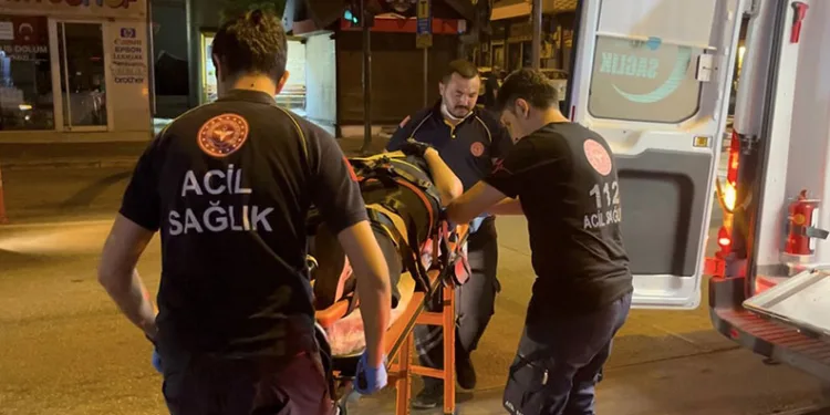Bursa’da motosiklet devrildi: Kadın sürücü yaralandı