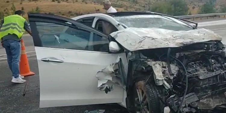 Sivas’ta trafik kazası: 5’i çocuk 11 yaralı