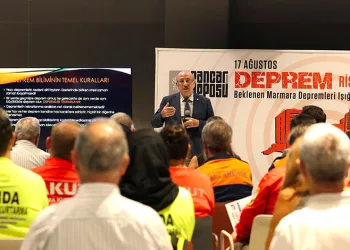 Nilüfer’de Prof. Dr. Okan Tüysüz’den deprem uyarıları