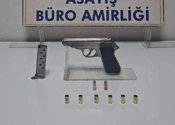 Polis düğünü izledi, havaya ateş eden şahsı suçüstü yakaladı