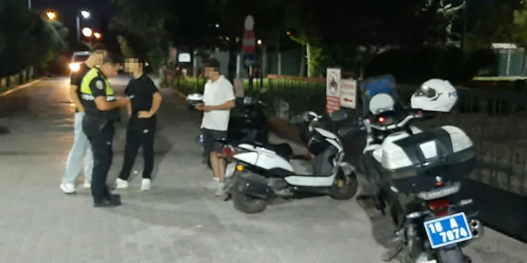 Karacabey’de motosiklet denetimi: 20 sürücüye 250 bin TL ceza