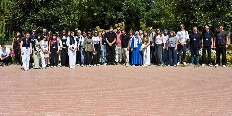 Büyükşehir stajyerleri hizmet alanlarını yerinde inceledi