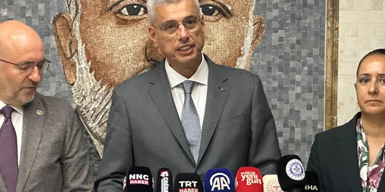 Bakan Memişoğlu’ndan hastanelerde kreş ve anaokulu açıklaması