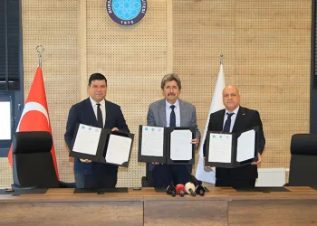BUÜ’den KKTC üniversitesine akademik destek