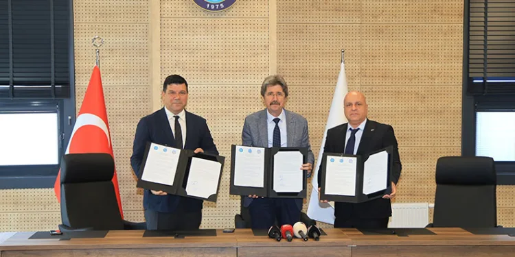 BUÜ’den KKTC üniversitesine akademik destek