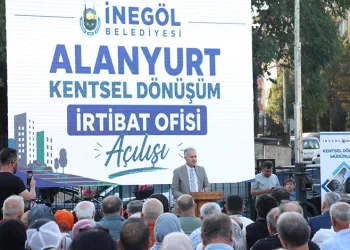 Dönüşüm projesi bölge sakinlerine tüm detaylarıyla anlatılıyor
