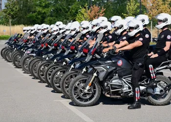 Bursa’da yunus polisleri temel eğitim kursunu tamamladı