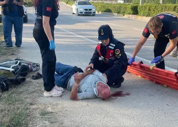 Bisiklet direğe çarptı, sürücü alkollü çıktı