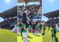 Final maçını gelinlik ve damatlıkla izlediler