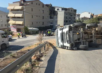 Şoförün manevrası faciayı engelledi