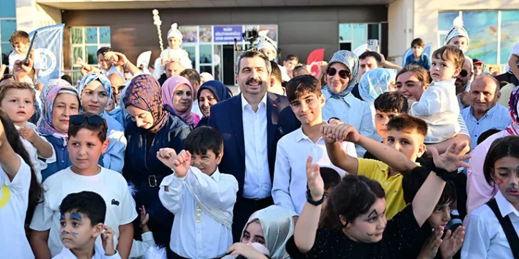 Yıldırım Belediyesi’nden 700 çocuk için sünnet şöleni