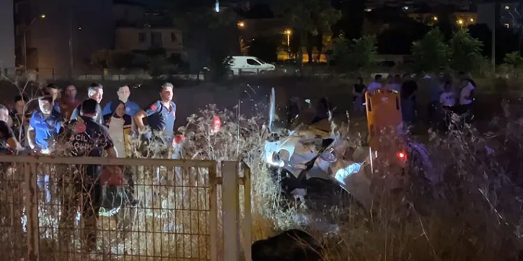 Bursa’da otomobil tarlaya uçtu: 5 yaralı