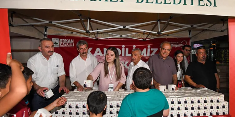 Osmangazi Belediyesi’nden Mevlit Kandili’nde Geleneksel İkram
