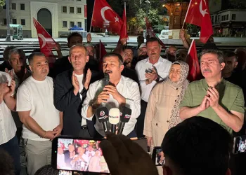 Selçuk Türkoğlu Bursa’da coşkuyla karşılandı