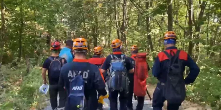 Macera için Uludağ’a çıkan 75 yaşındaki kişi derede mahsur kaldı