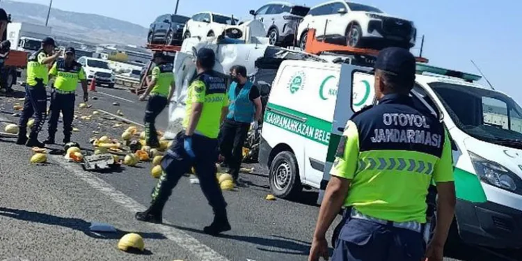 Ankara’da iki kamyonet çarpıştı: 1 ölü, 2 yaralı