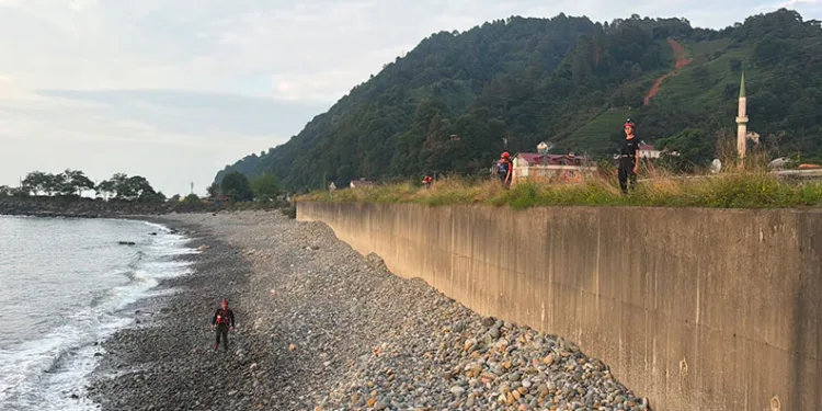 Rize’de kaybolan 10 yaşındaki Ali Kerem için arama başlatıldı