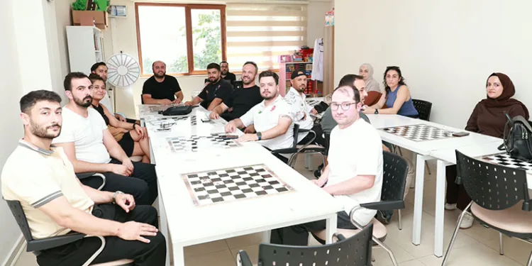 Osmangazililer İngilizceyi Konuşarak Öğreniyor