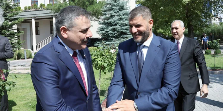 Bakan Çiftçi, Libyalı mevkidaşı ile bir araya geldi