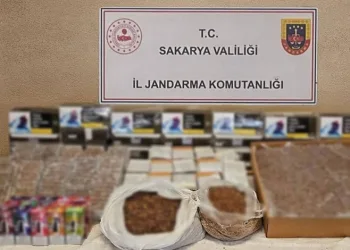Sakarya’da kaçakçılık operasyonu: 120 kilo tütün ve yüz binlerce makaron ele geçirildi